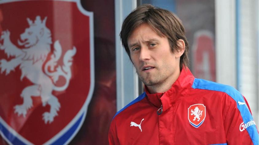 Capitán checo Tomas Rosicky se pierde resto de la Eurocopa por lesión