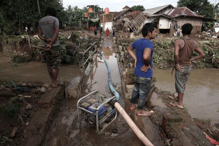 Más de 30 muertos en Indonesia en inundaciones y deslaves