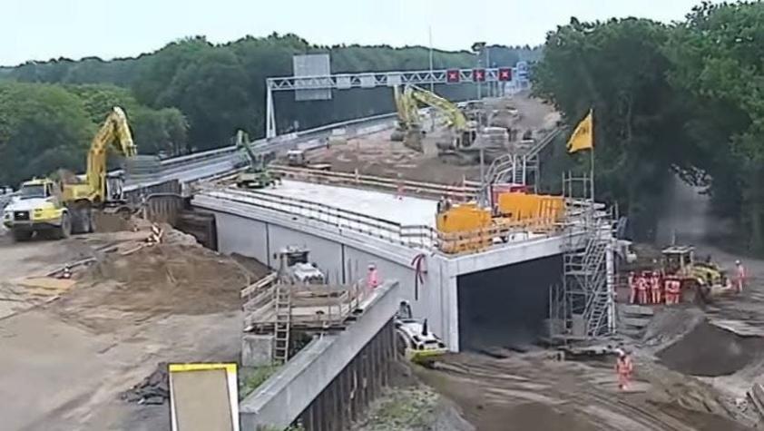 [VIDEO] Holanda: trabajadores construyen túnel en solo dos días