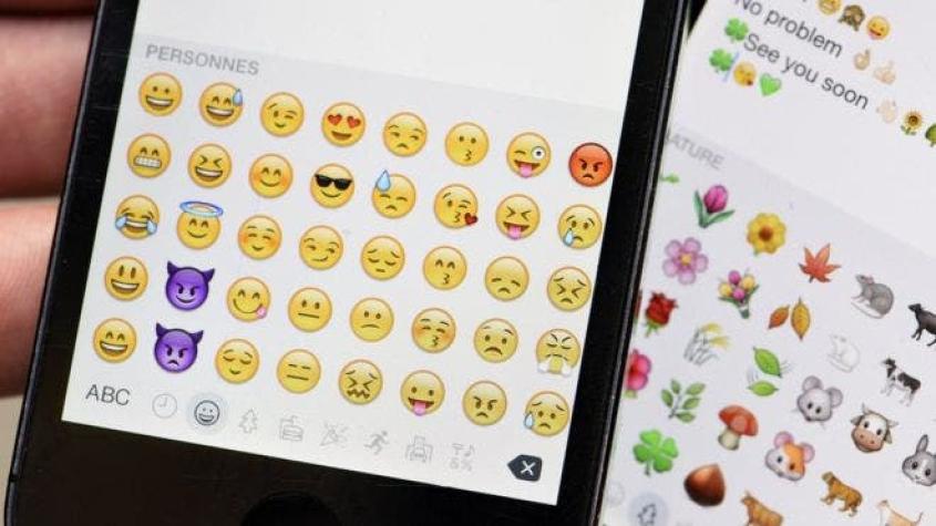 Mano tomando selfie, palta y cara de mentiroso: estos son algunos de los nuevos emojis