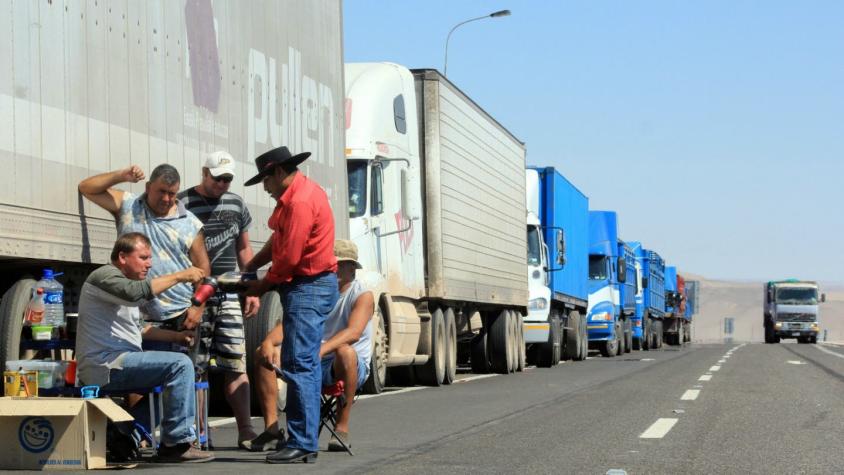 Frontera Chile-Perú suma 10 días de bloqueo por camioneros