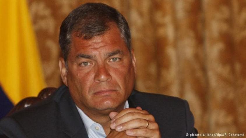 Presidente Correa: "Triunfo del Brexit frustra emisión de bonos"