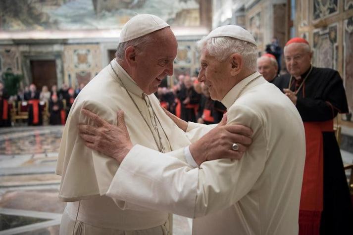 Francisco celebra el 65 aniversario de la ordenación de Benedicto XVI