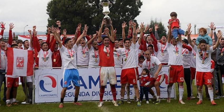 Se acabó la teleserie: Valdivia fue aceptado en la ANFP y podrá disputar la Primera B