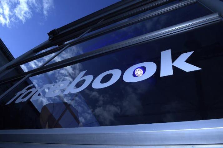 Ingresos de Facebook suben con fuerza ante crecimiento de ventas de publicidad