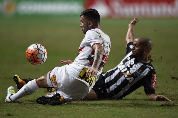 Eugenio Mena retorna en Sao Paulo en semis de Libertadores ante Atlético Nacional