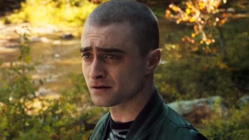 [VIDEO] Presentan tráiler de película en que Daniel Radcliffe se transforma en neonazi