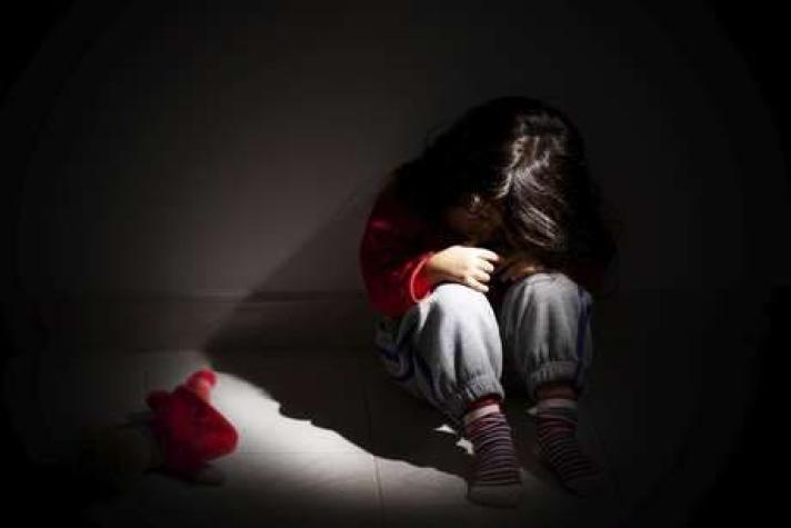 Niña de 9 años graba a su padre para demostrar que era abusada