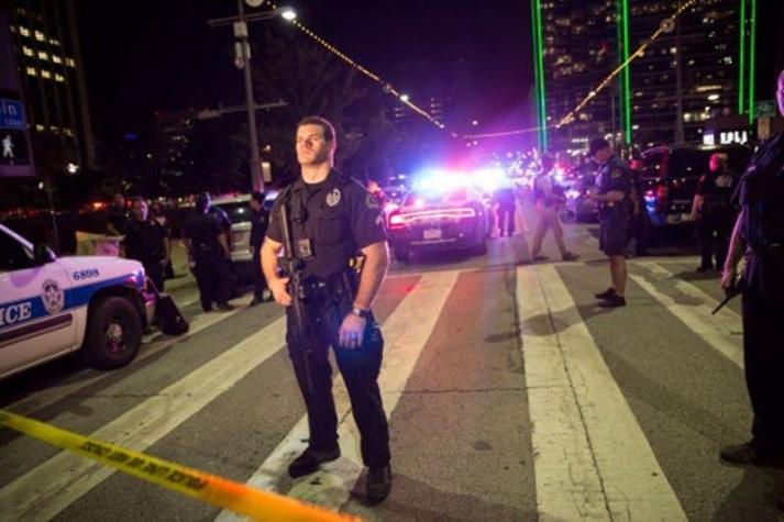 Tiroteo en Dallas: jefe de Policía dice que francotirador quería matar agentes blancos