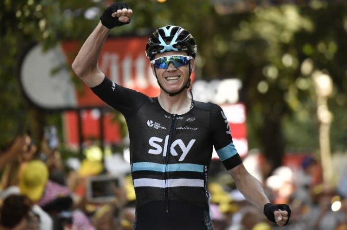 [VIDEO] Ciclista británico golpea a espectador en el Tour de Francia