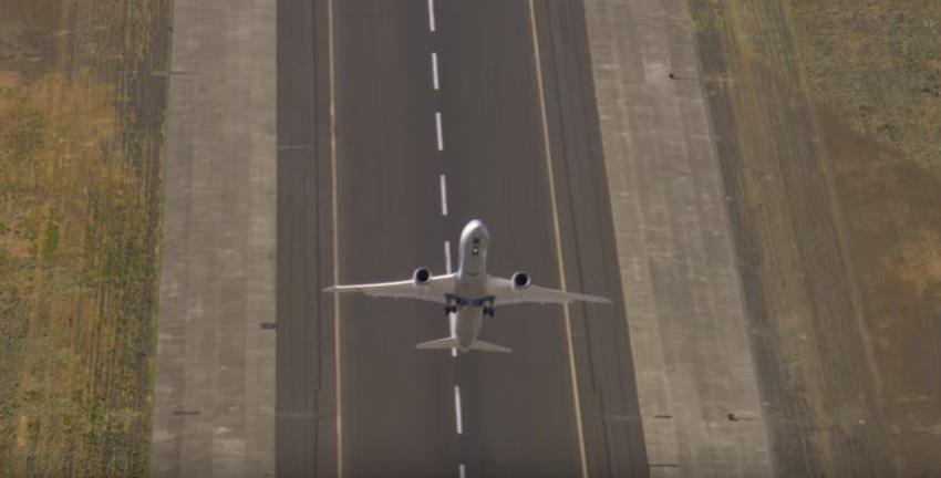 [VIDEO] El nuevo Boeing 787-9: El avión que despega en forma vertical