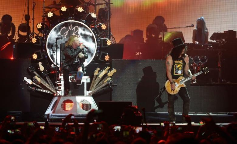 El grupo Guns N' Roses es detenido en la frontera entre EE.UU. y Canadá