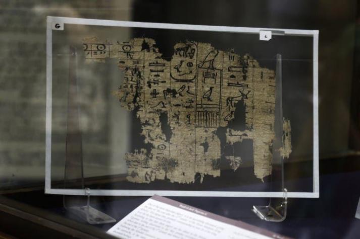Exhiben los papiros más antiguos de Egipto, de hace 4.500 años