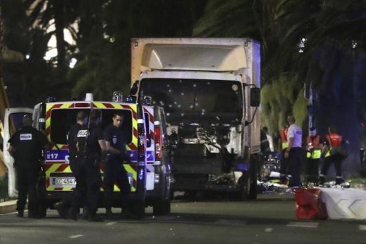 En Niza también hubo héroes: hombre asaltó la cabina del atacante y ayudó a neutralizarlo