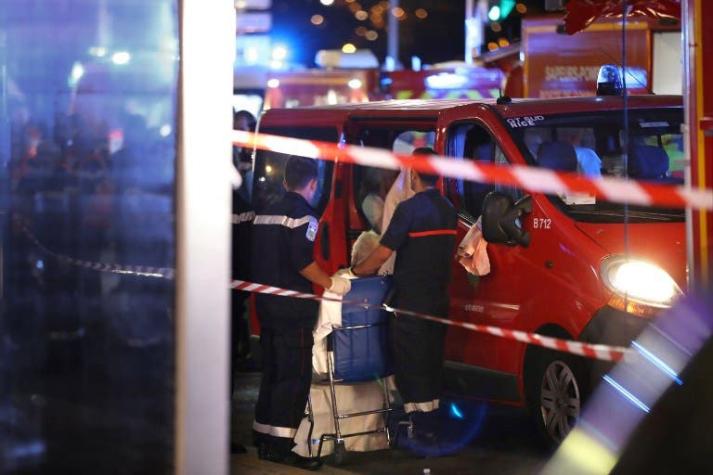 Las imágenes que muestran el caos que se vivió en Niza durante y después de la masacre