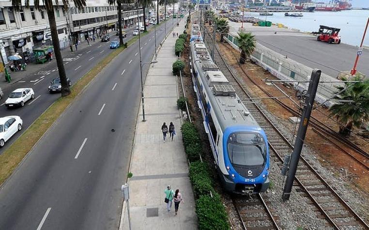 Metro de Valparaíso vuelve a funcionar tras falla técnica