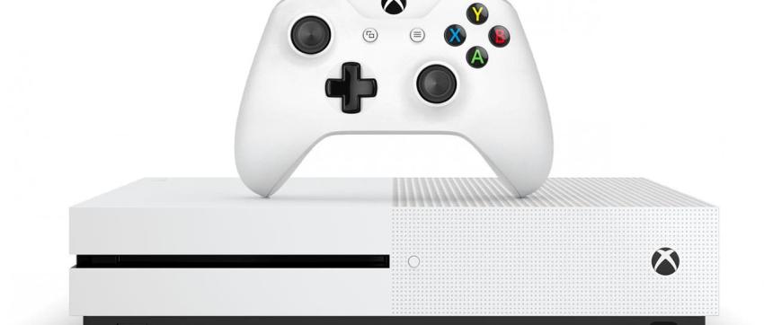 Xbox One S ya tiene fecha de lanzamiento