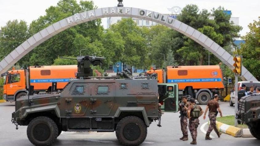 Turquía libera a 1.200 soldados detenidos tras golpe fallido