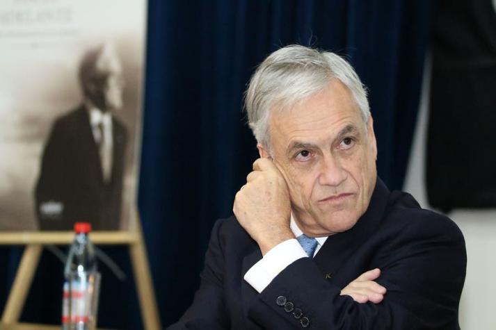 Piñera toma distancia de decisión de Lavín de bajar candidatura
