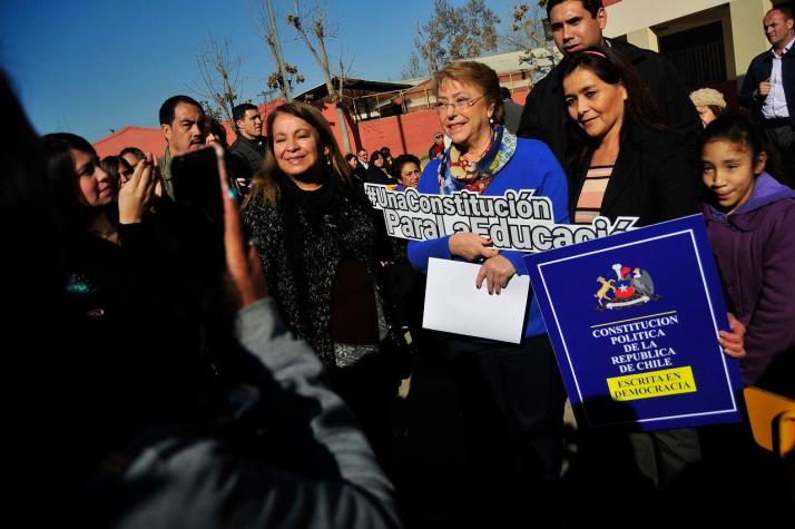 Bachelet y ministros se despliegan para participar de cabildos provinciales