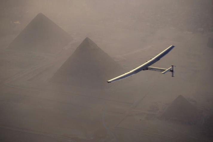 Solar Impulse 2 sale de Egipto para cubrir la última etapa de su vuelta al mundo