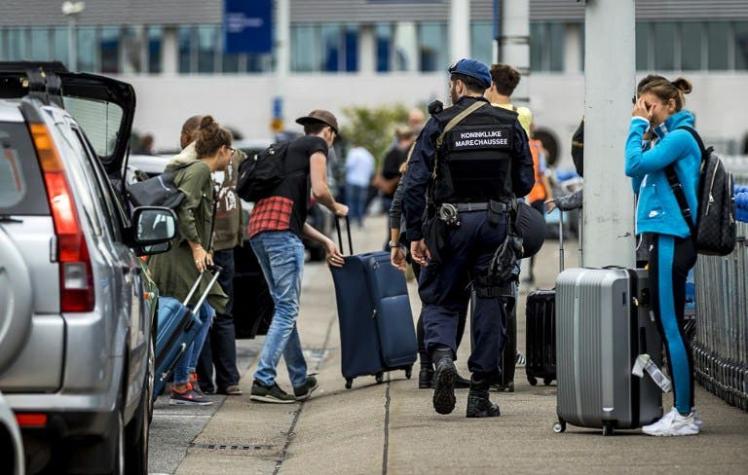 Seguridad reforzada en el aeropuerto de Ámsterdam ante amenazas terroristas