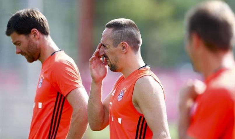 Bayern Munich reprende al francés Ribery por sus críticas a Guardiola