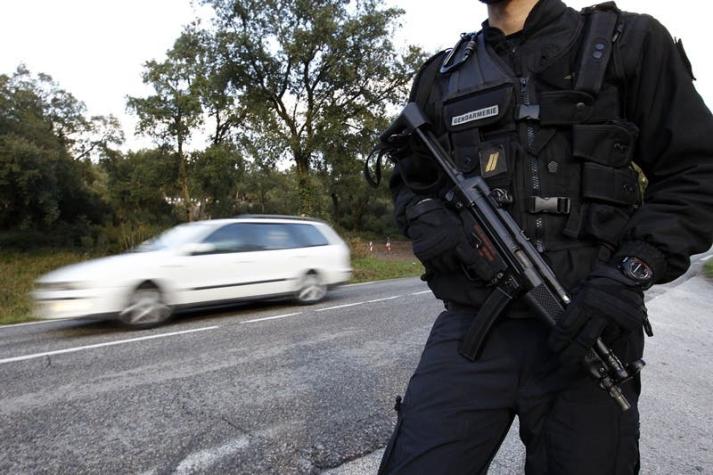 Detienen en Francia a tres personas que preparaban ataques