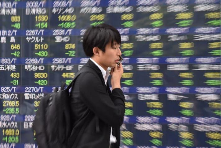La bolsa de Tokio termina con ganancias por debilidad del yen