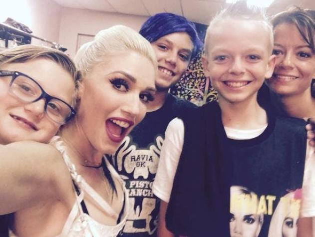 El conmovedor gesto de Gwen Stefani con un niño víctima de bullying