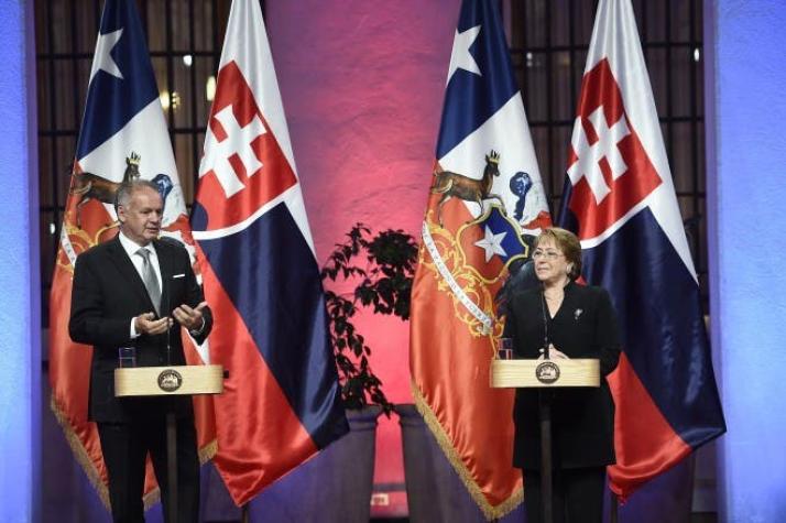 Presidente de Eslovaquia visita Chile y destaca programa para emprendedores