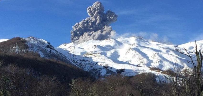 Volcán Nevados de Chillán registra pulso eruptivo, pero mantiene Alerta Amarilla