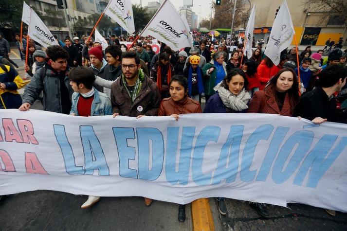Estudiantes realizan nueva marcha en Santiago: revisa el recorrido y los desvíos de tránsito