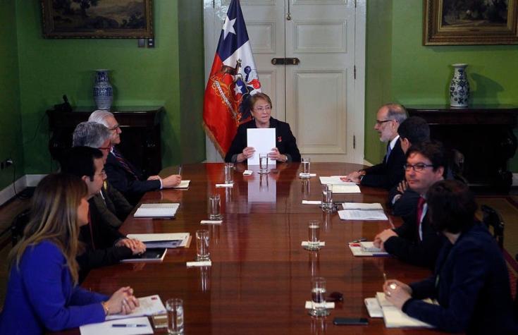 Reunión de Bachelet y ministros por pensiones concluye sin definiciones