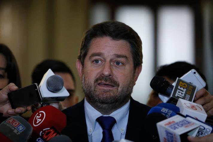 Orrego responsabiliza a la Confech por incidentes en marcha: "Se comprometió a cosas que no cumplió"