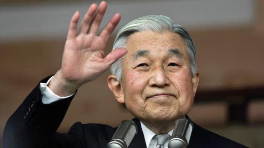 Emperador de Japón admite "dificultad" para ejercer su cargo