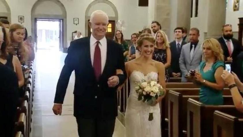 La historia de la novia que ingresó a la iglesia junto al hombre que recibió el corazón de su padre