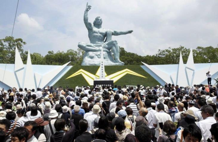 Japoneses conmemoran bombardeo atómico de Nagasaki hace 71 años