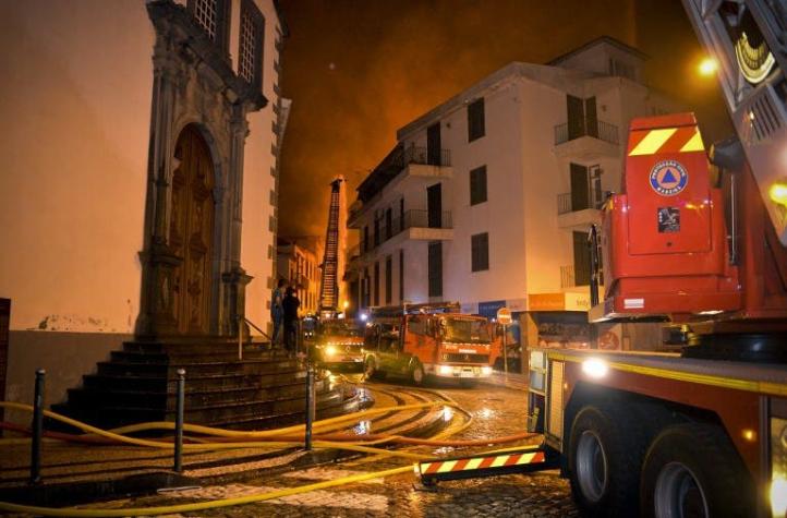 Tres muertos y 1.000 evacuados en incendios en Madeira, Portugal