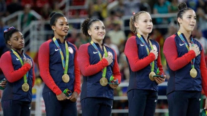 El gesto por el que la gimnasta estadounidense Gabby Douglas fue criticada en las Olimpiadas