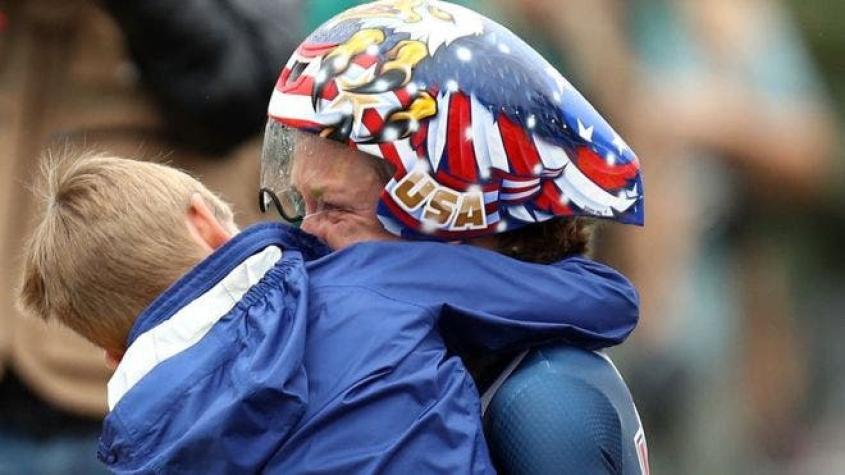 "¿Por qué lloras, mamá?": el emotivo abrazo que recibió de su hijo la campeona de ciclismo en Río