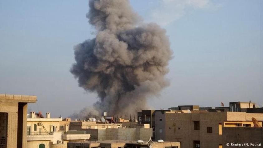 Siria: al menos 30 muertos en bombardeos rusos contra Al Raqa