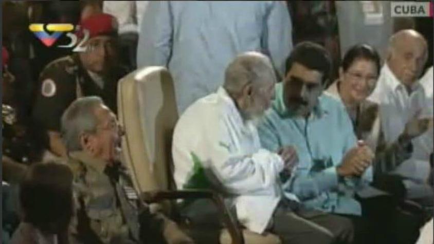 Fidel Castro reaparece en público en su cumpleaños 90