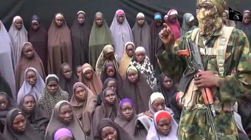 Gobierno nigeriano afirma que está "en contacto" con Boko Haram tras video de adolescentes