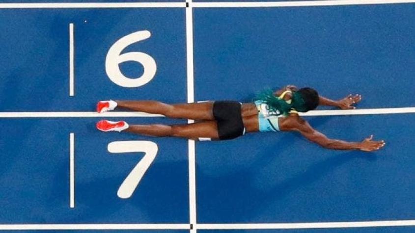 Shaunae Miller, la corredora de Bahamas que ganó el oro olímpico en 400 metros con un clavado