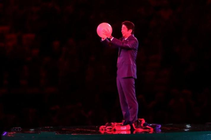 El primer ministro japonés, Shinzo Abe, se transforma en caricatura en Río 2016