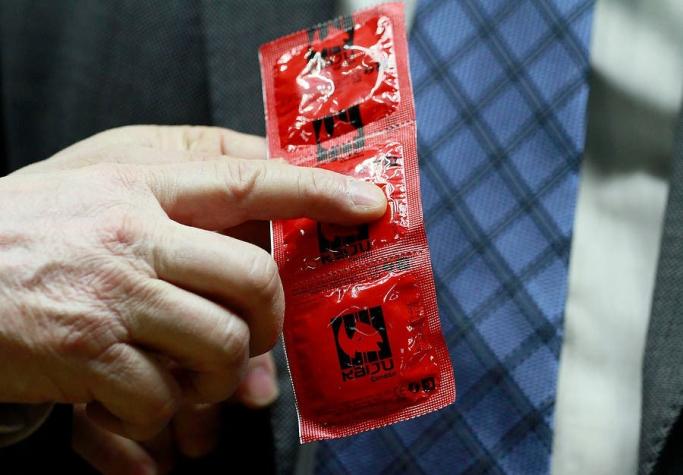 Instituto de Salud Pública: falla en preservativos se habría producido en el almacenamiento