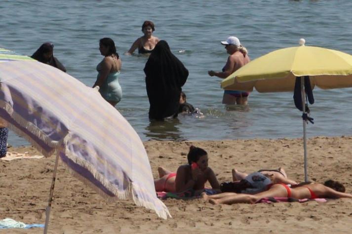 Musulmanas francesas que optan por el burkini dicen hacerlo como "mujeres libres"
