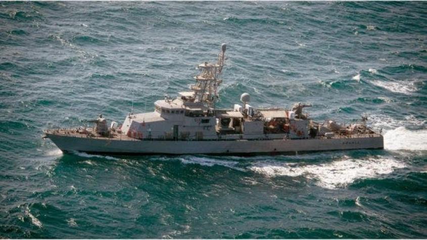 Fuego de advertencia: Buque de EE.UU. lanza disparos al aire ante barco de Irán en el golfo Pérsico