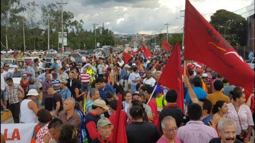 Multitudinaria protesta contra reelección del presidente de Honduras